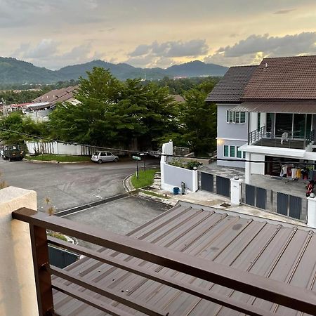 Homestay Balik Pulau Exterior foto